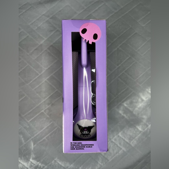 Kuromi Purple Over Ear LED Deluxe Wireless Headphones, NIB - Picture 3 of 6